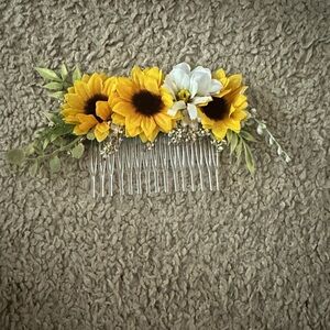 Floral Hair Comb with Sunflowers and Daisies